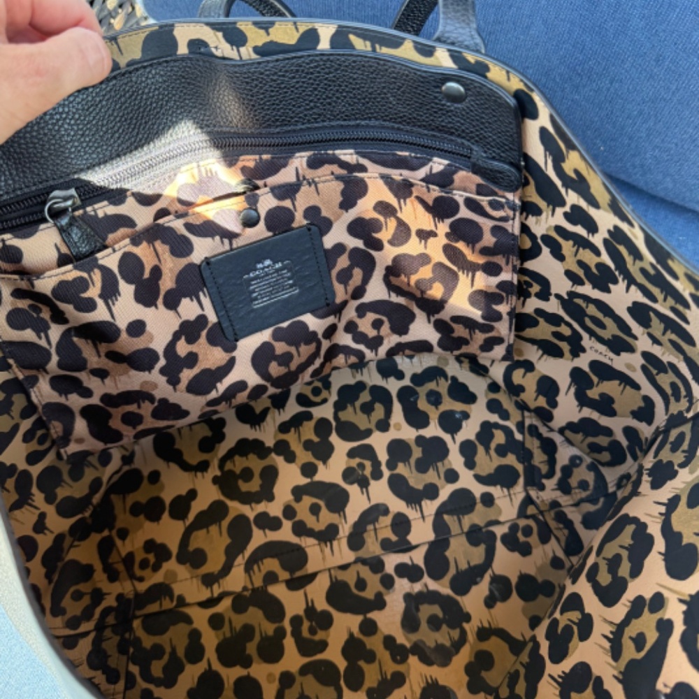 Coach Market Tote with Leopard Inside - Picture 4 of 6